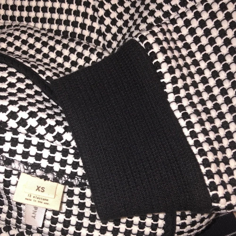 L’AGENCE Sweaters | L'agence Black & White Woven Knit Sweater Size XS - Picture 6 of 7